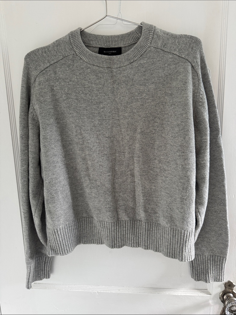 Banana Republic Light Gray Crewneck Sweater